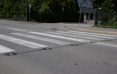 3 (Duży)
