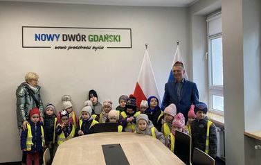 Odwiedziły nas przedszkolaki z Marynowych  6