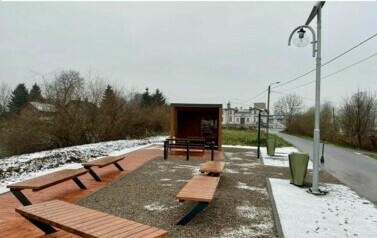 Miejsca postojowe dla rowerzyst&oacute;w w NDG i Solnicy