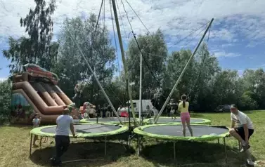 18